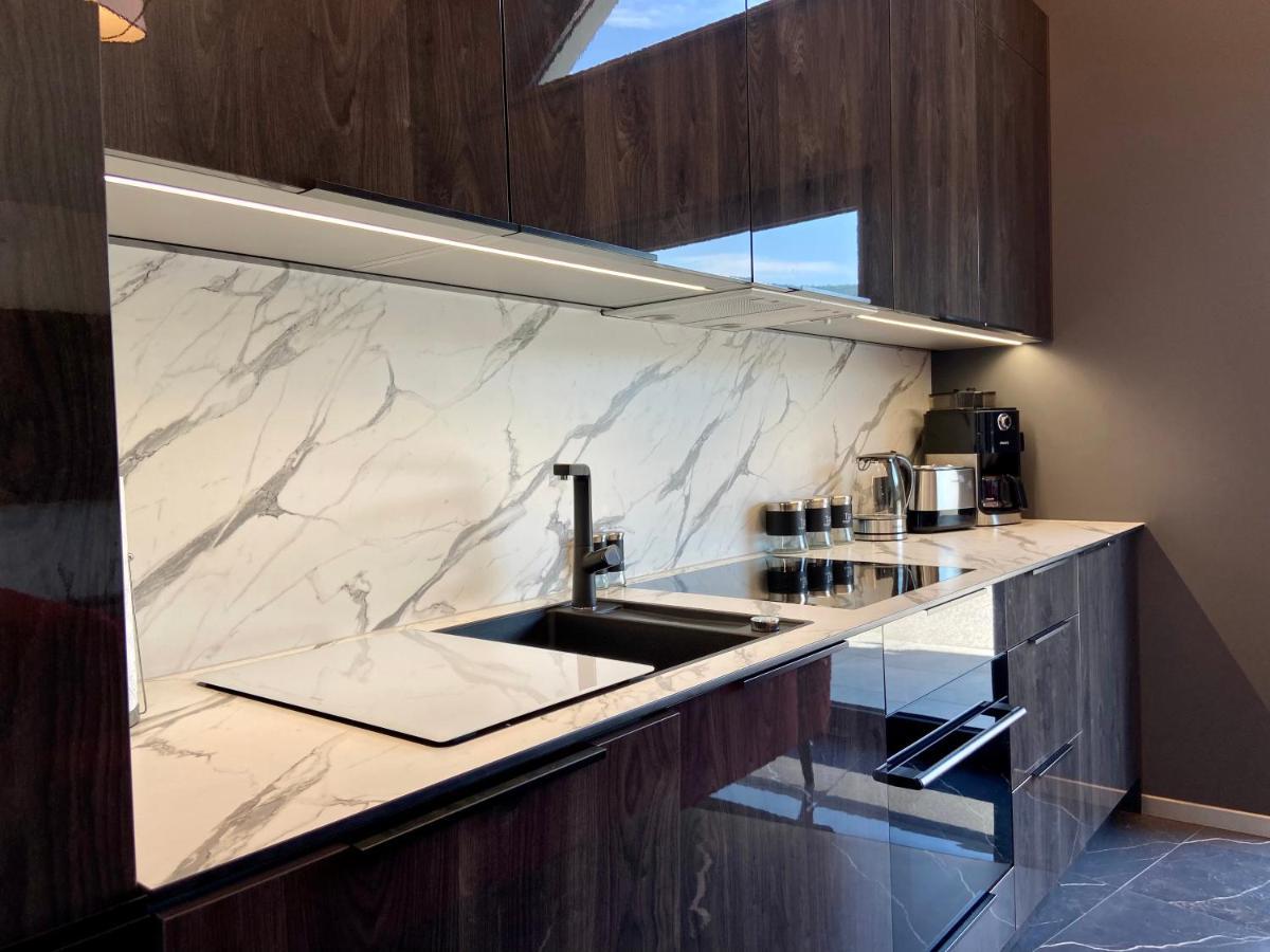 Apartament Lux อุสทรอน ภายนอก รูปภาพ