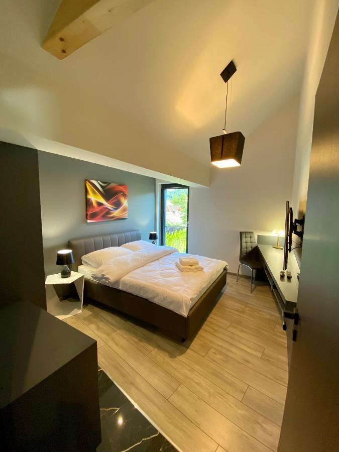 Apartament Lux อุสทรอน ภายนอก รูปภาพ