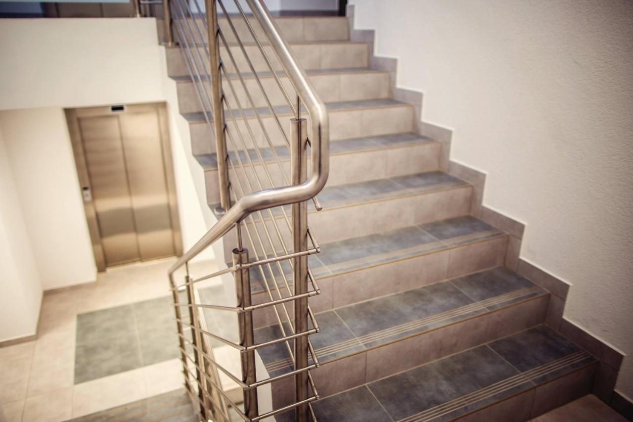 Apartament Lux อุสทรอน ภายนอก รูปภาพ